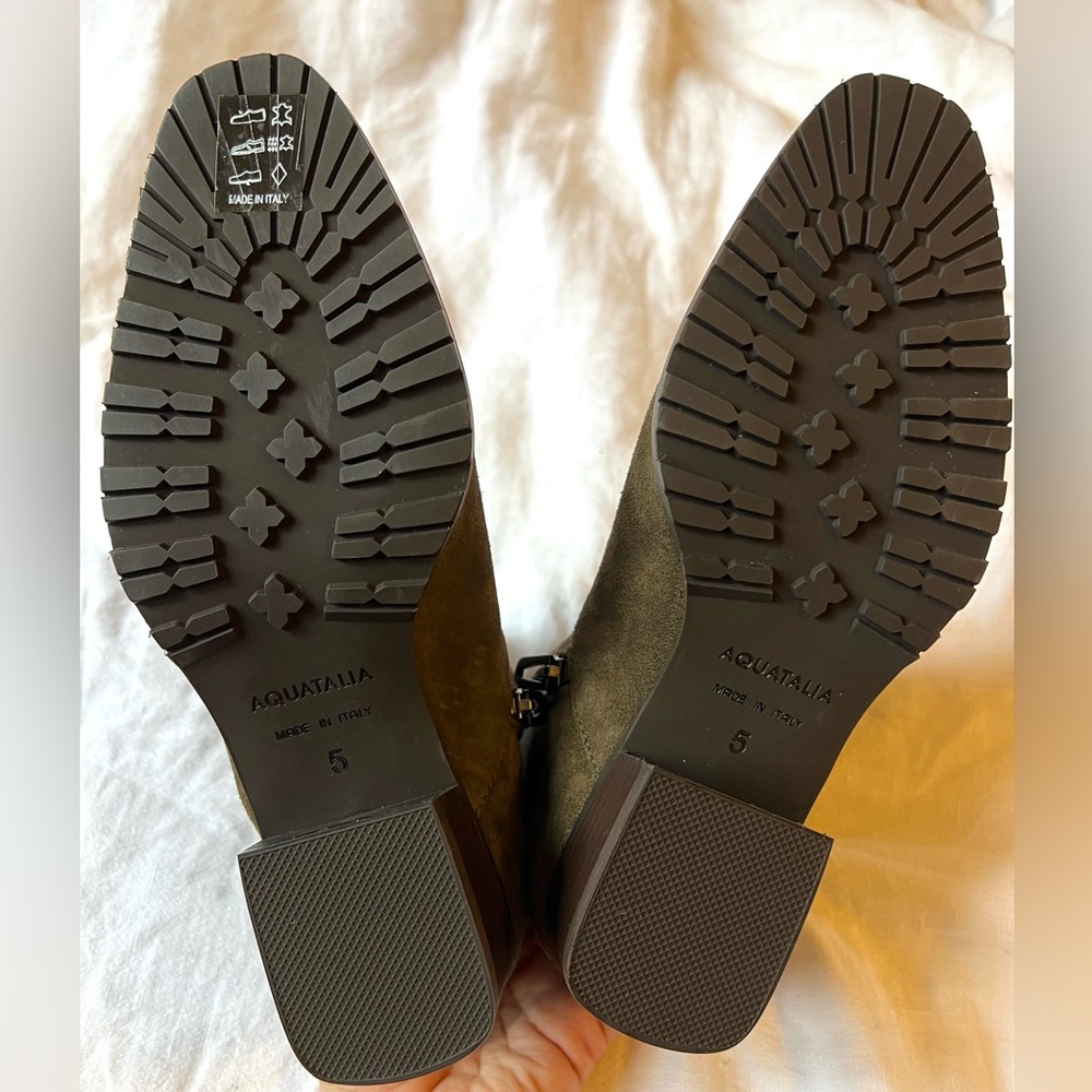 NEW AQUATALIA FANTINA OLIVE GREEN SUEDE ANKLE BOOTIE. - Picture 7 of 11